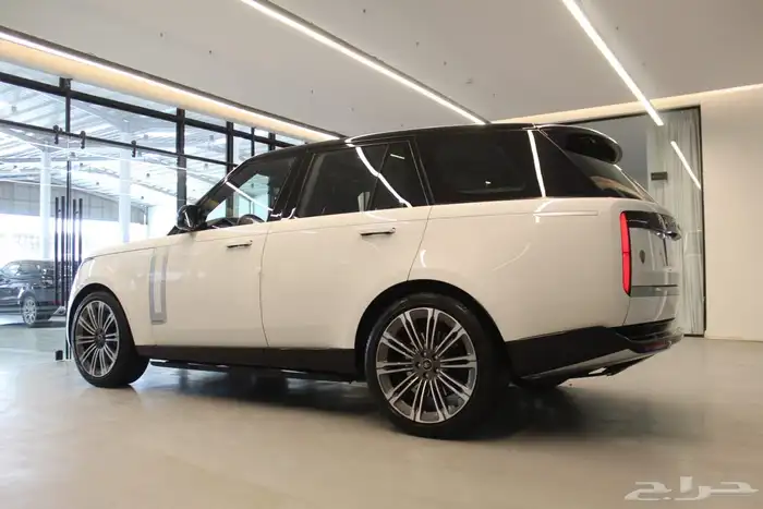 رنج روفر اوتوبيقرافي 2022 3