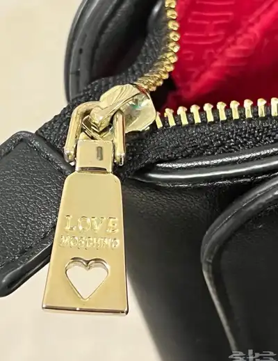 شنطة ماركة موسكينو moschino index