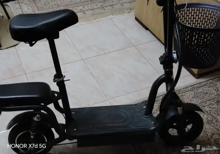 اسكوتر كهربائي 1