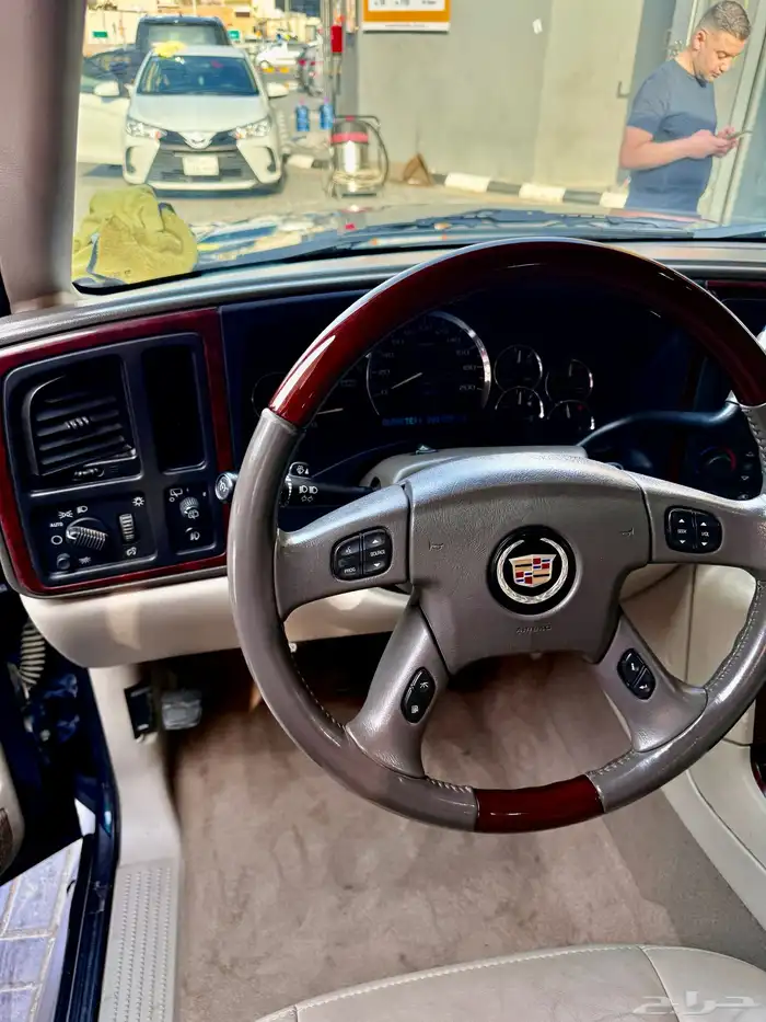 كاديلاك اسكاليد 2005 ممشى قليل مخزن 7