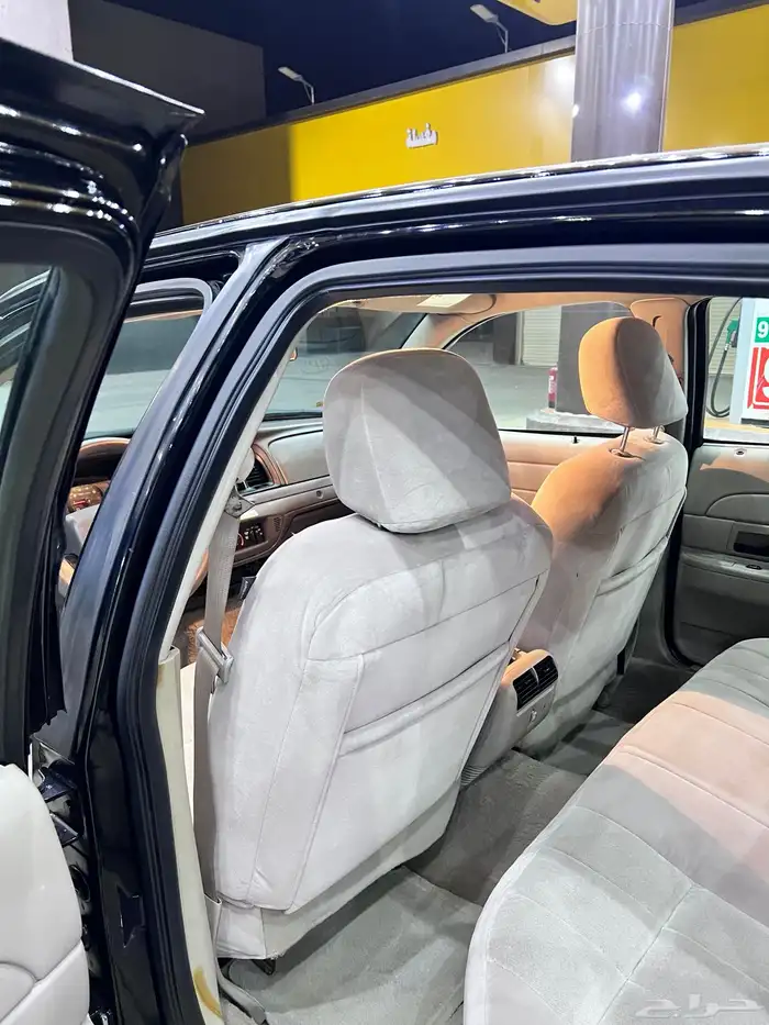 فورد فكتوريا 2006 بوليسي 29