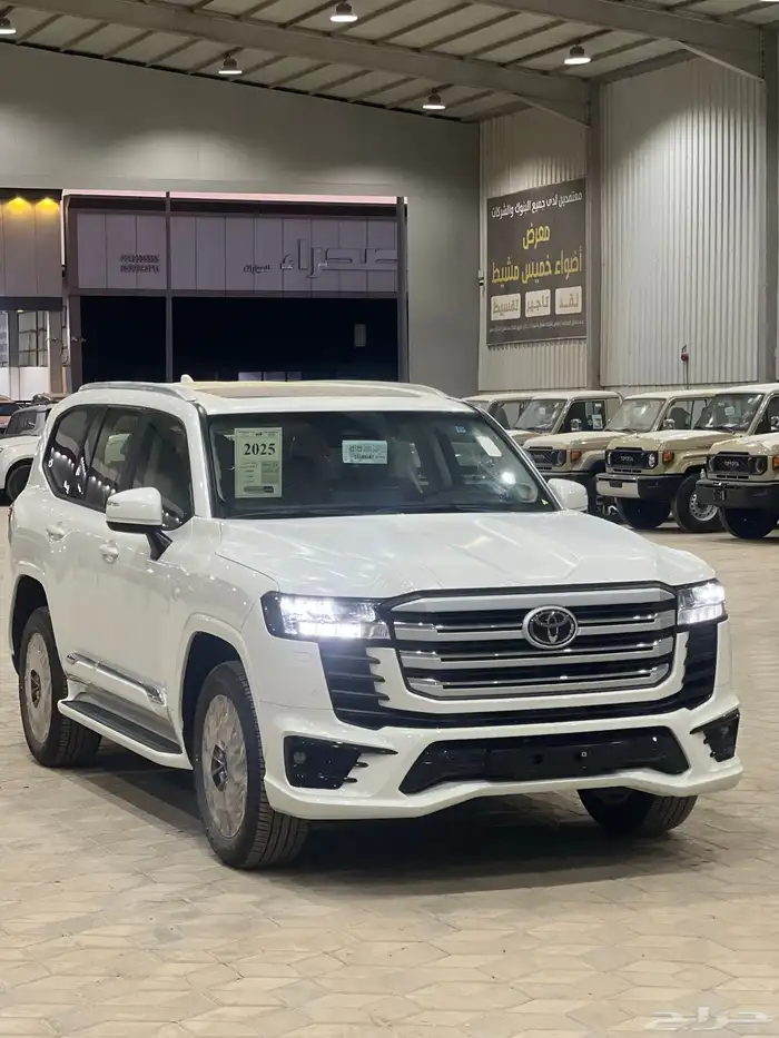 تويوتا لاندكروزر GXR-S 2025 6