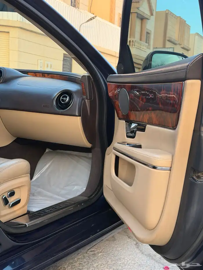 جاكوار XJL Portfolio 2012 فل اطلبية تنفس طبيعي بحالة الوكالة 69