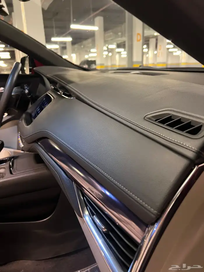 كاديلاك XT4 شبة اصفار 2023 17