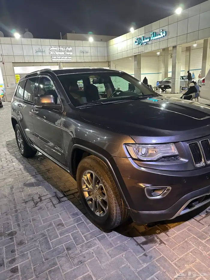 جيب جراند شيروكي Limited V8   وكالة   نظيفة جد ا ممشي قليل 0