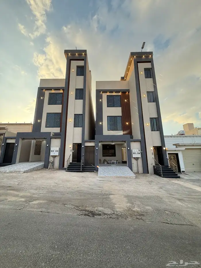 للبيع شقق علويه وارضيه بسعر صيدة بدرة الموسي ع برحه مسجد 0