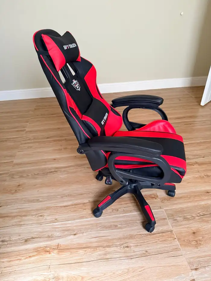 طاولة كمبيوتر مع كرسي gaming 4