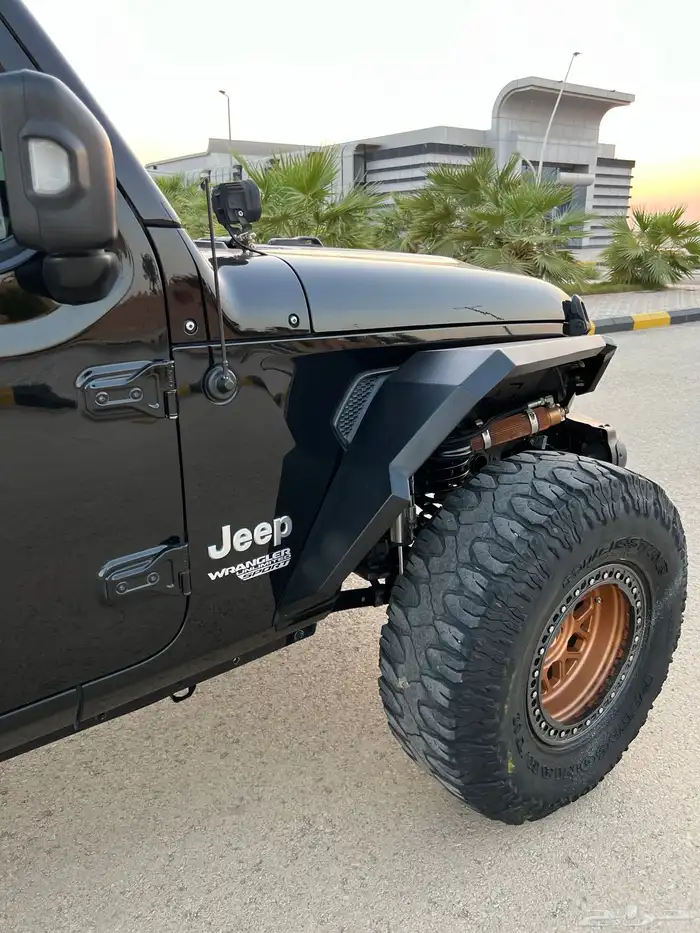 رانجلر سبورت (2018). 14