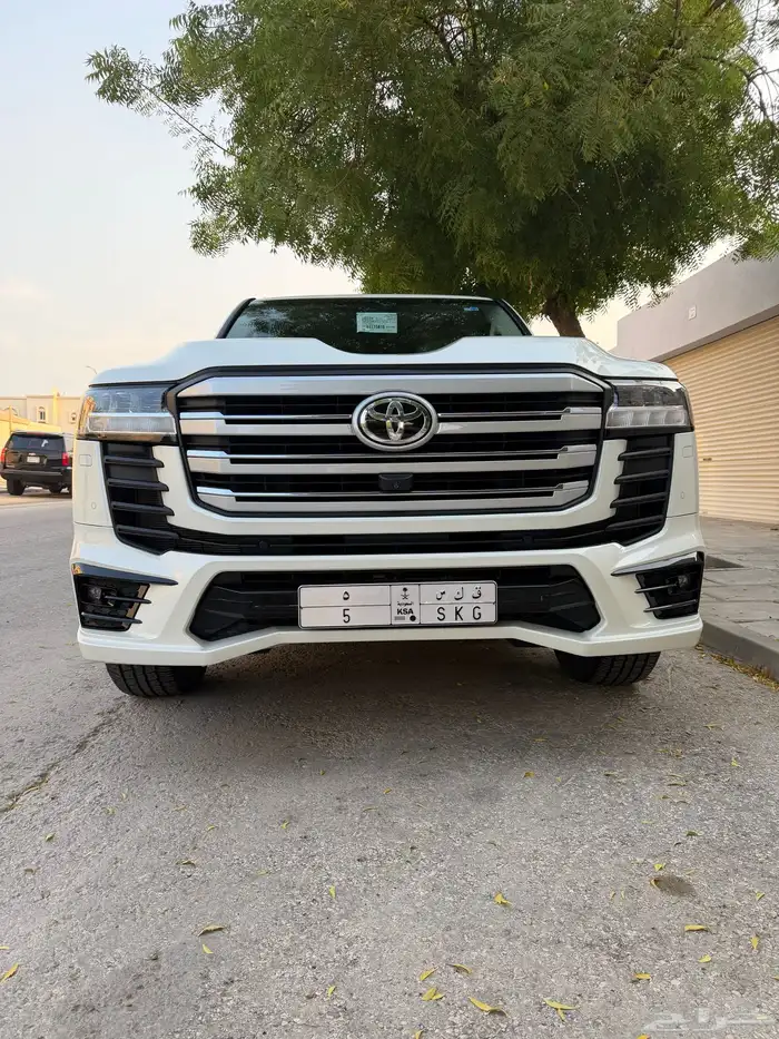 للبيع لاندكروزر جي اكس او 0