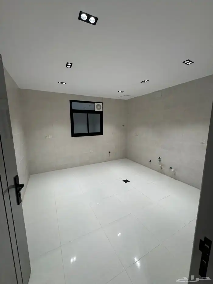 للبيع شقق تمليك علوي مع سطح خاص ومصعد حي المعارض 520 الف 11