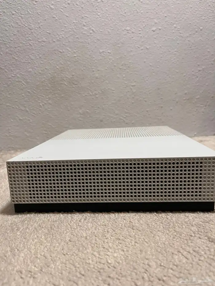 اكس بوكس ون معه بلاك اوبس 7 5