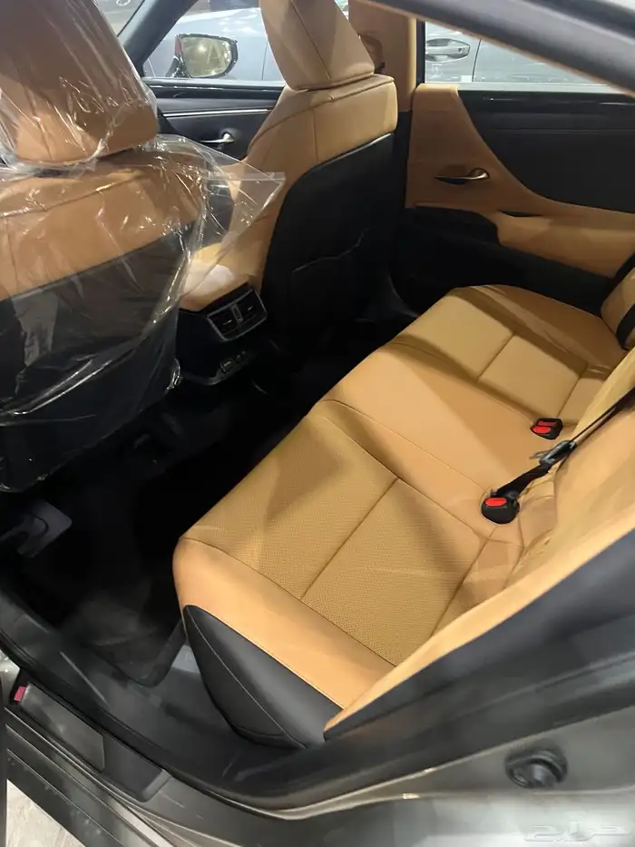 لكزس ES 250 بنزين 2025 8