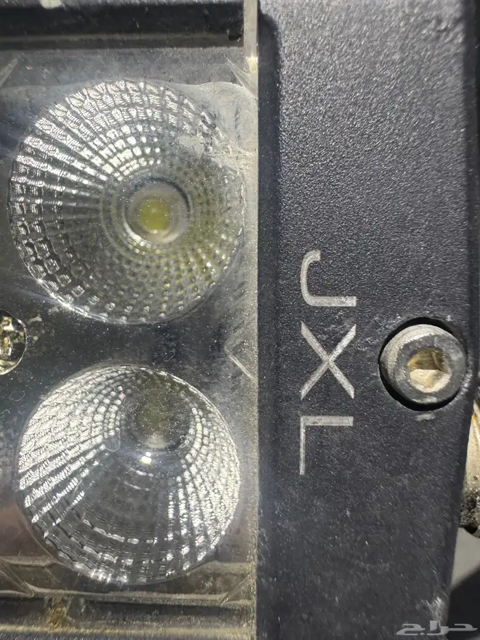 شاشه جيب لاندكروزر وقطع متنوعه 3