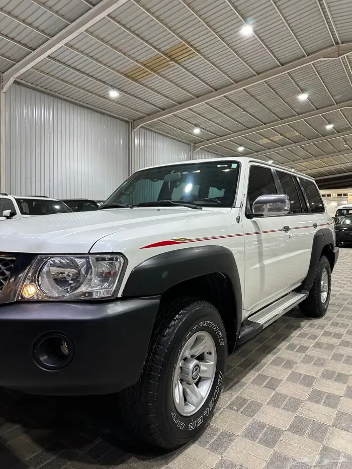 للبيع نيسان فيتك موديل 2014 قير عادي 7