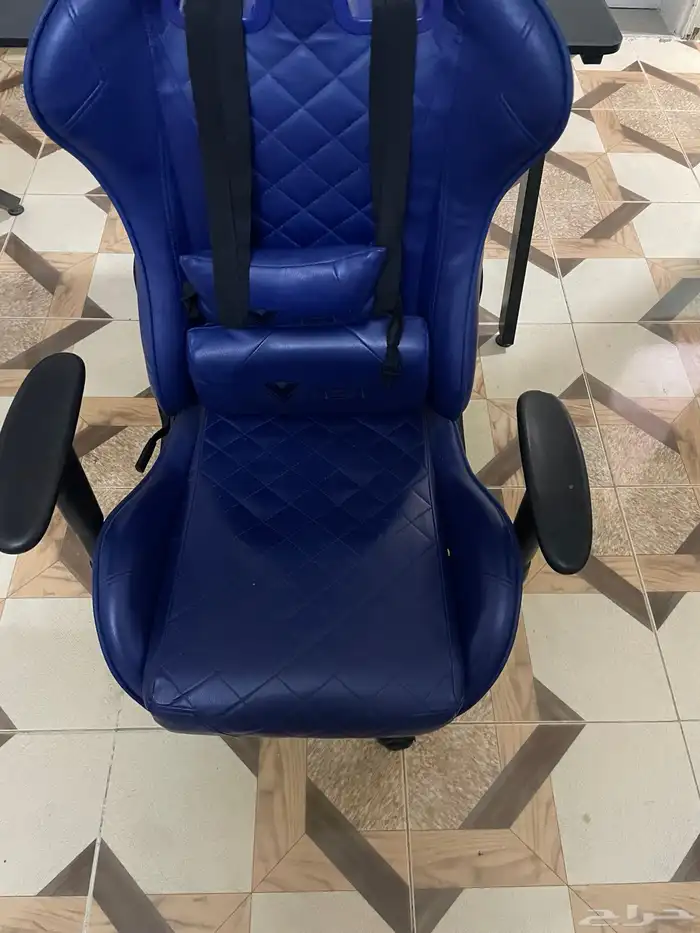 كرسي و طاولة قيمنق 1