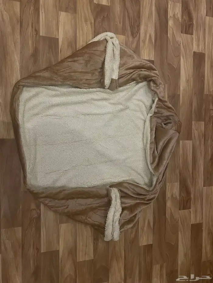 هودي الفرو الفاخر 1