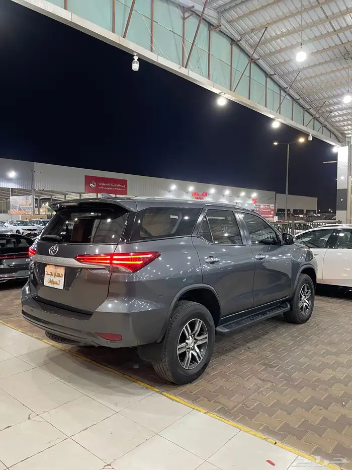 فورتشنر موديل 2021 دبل 4 سلندر 9