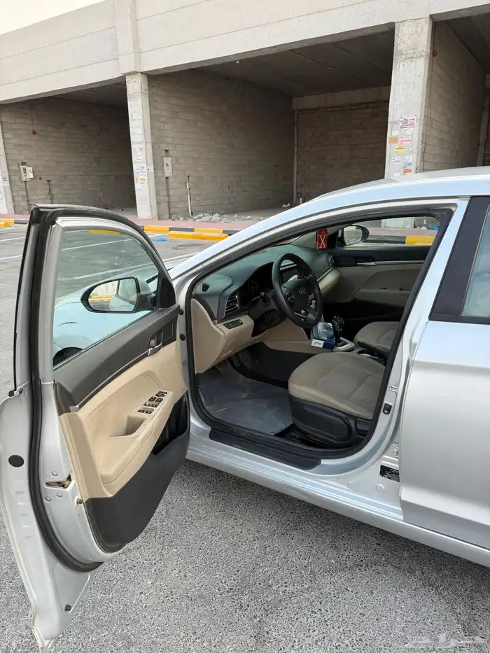 انتراء 2019 ماشيه 236 الف حجم 2000 5