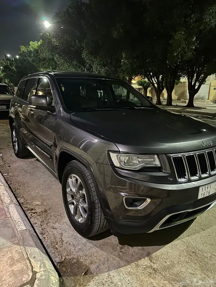 جيب جراند شيروكي Limited V8   وكالة   نظيفة جد ا ممشي قليل 10