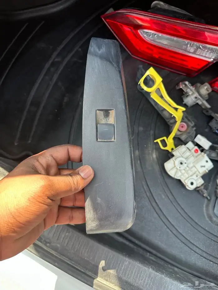 اسطب كامري 2018 قفل تانكي عظمة صدام كاميرا خلفية 5