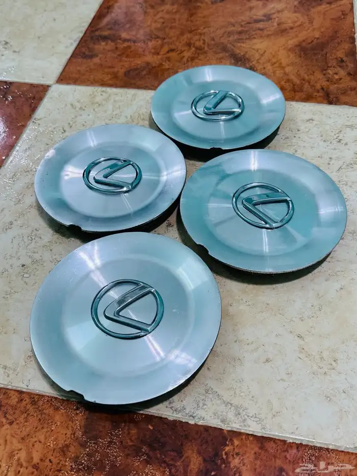 اغطية جنوط لكزس 400 اصلي وكالة 1