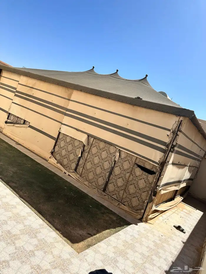 بيت شعر ملكي 0