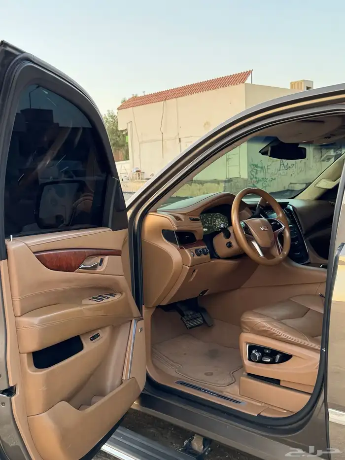 كاديلاك اسكاليد 2015 الدفعه الاخيرة 7