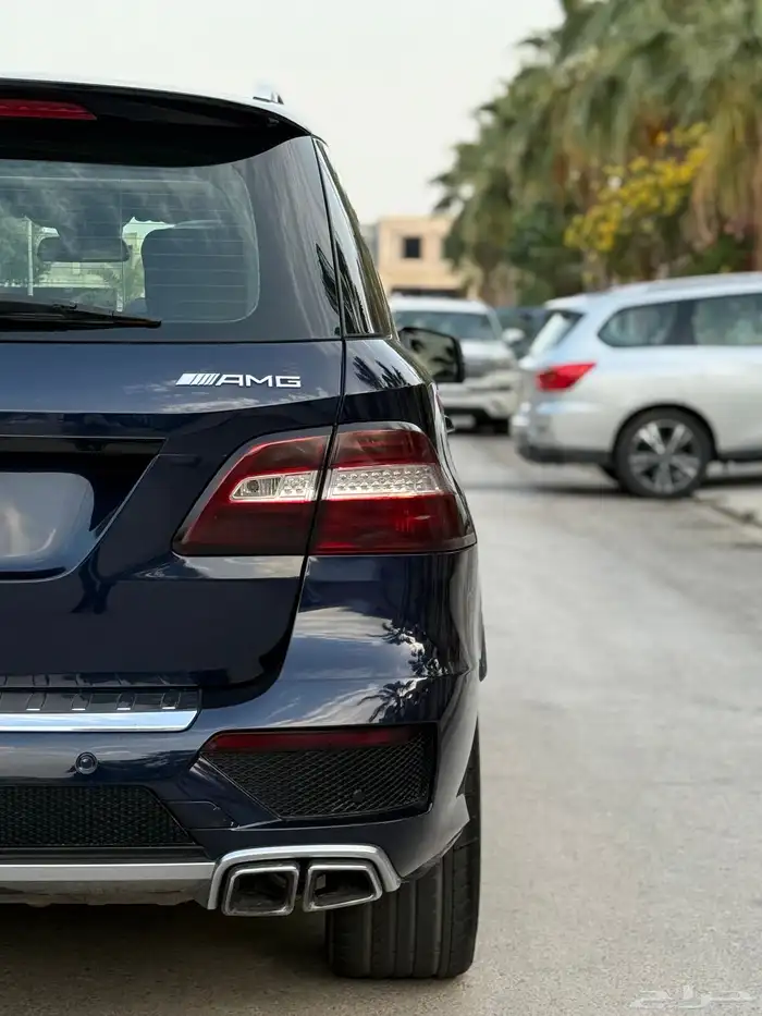 MERCEDES ML63 AMG 2013 10