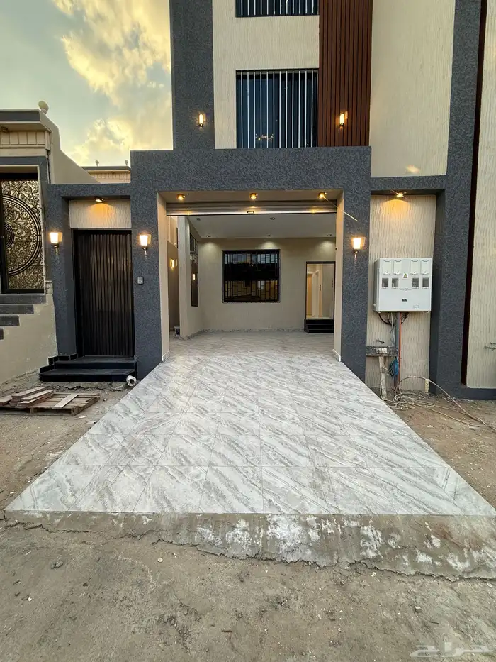 للبيع شقق علويه وارضيه بسعر صيدة بدرة الموسي ع برحه مسجد 1