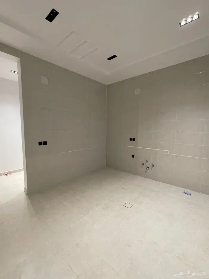 للايجار شقة ارضيه بمدخل مستقل 9