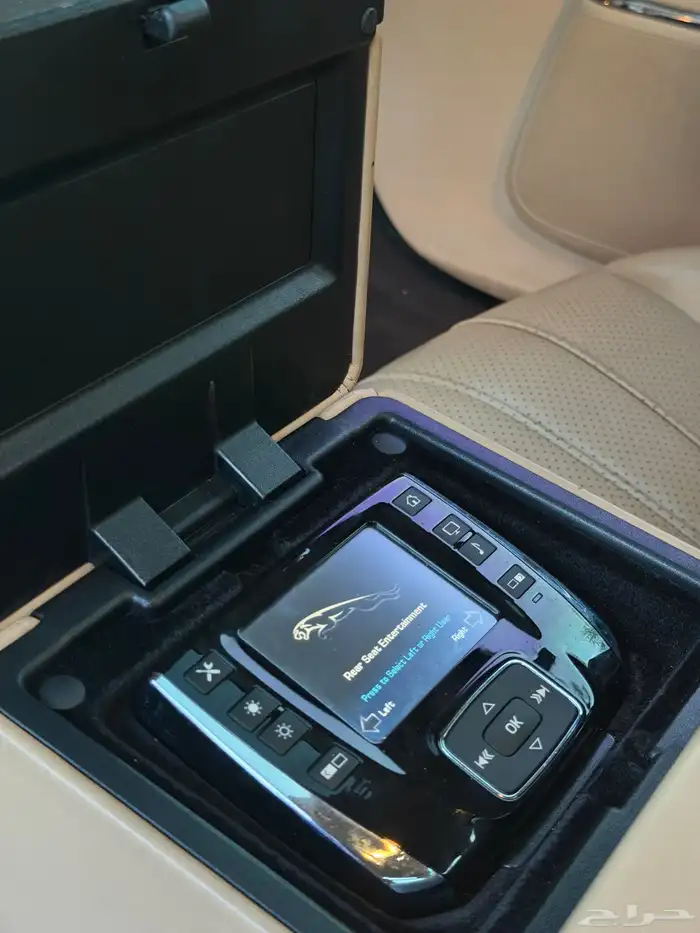 جاكوار XJL Portfolio 2012 فل اطلبية تنفس طبيعي بحالة الوكالة 58