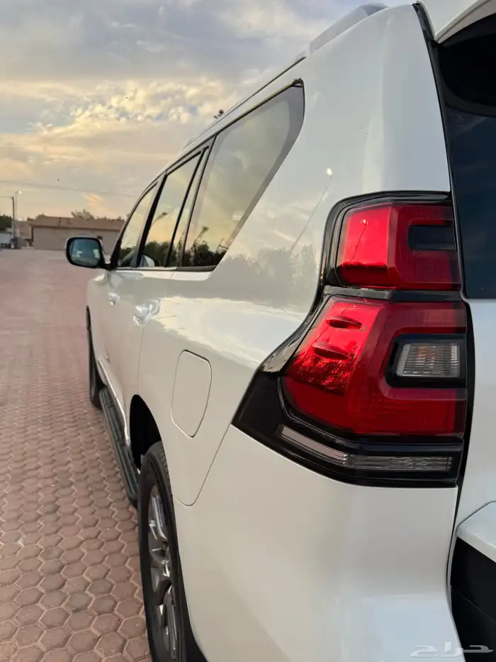 برادو 2018 فطيمي فل كامل فتحة دفلوك ثلاجة نظيف جدا 20