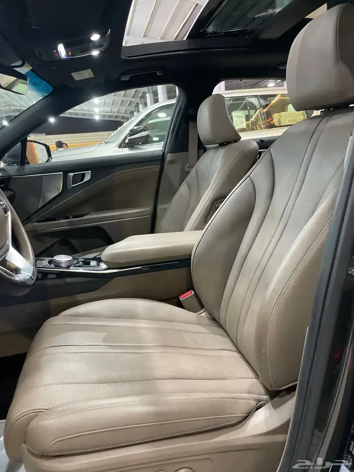 كيا كي8 موديل 2022 فل كامل 21