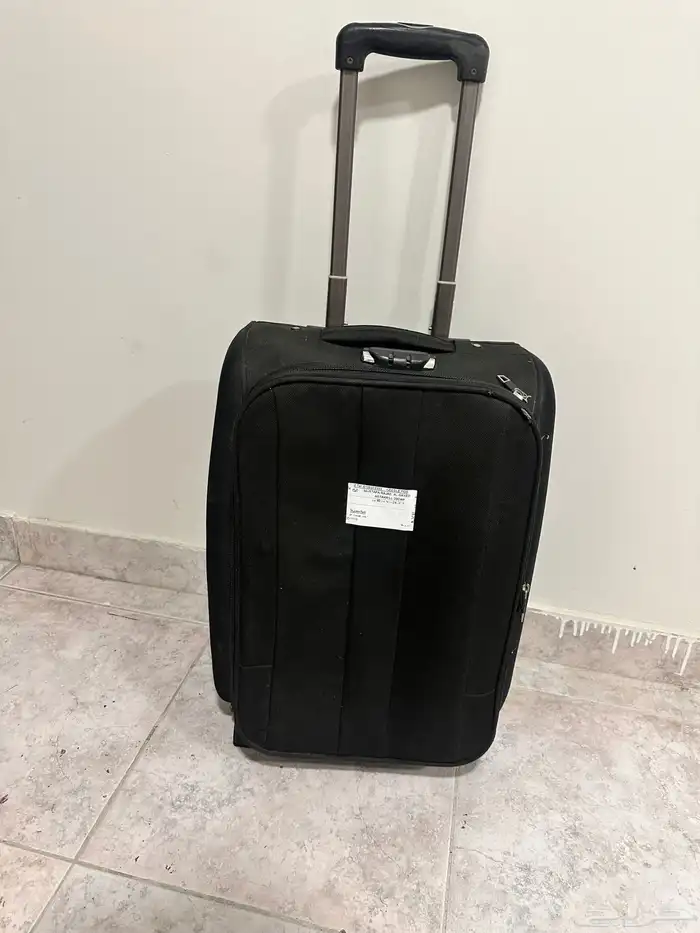 شنطة سفر لا يوجد بها اي عيوب 1