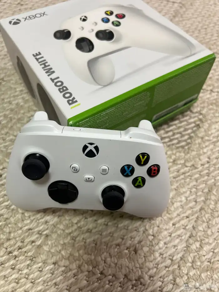 يد اكس بوكس وكاله معها كرتونها لم يتم اللعب فيها تواصل خاص 3