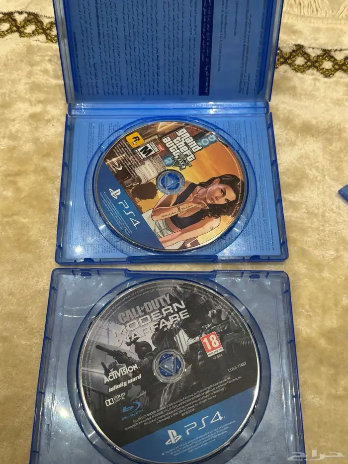 سوني 5   بلايستيشن 5 نظييف  مع اغراض زياده 7