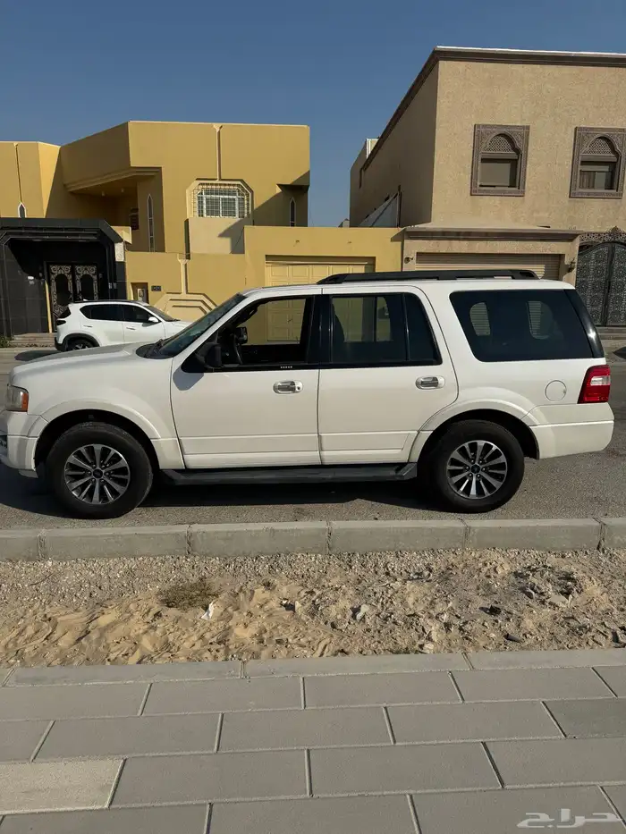 فورد كسبدشن XLT 3