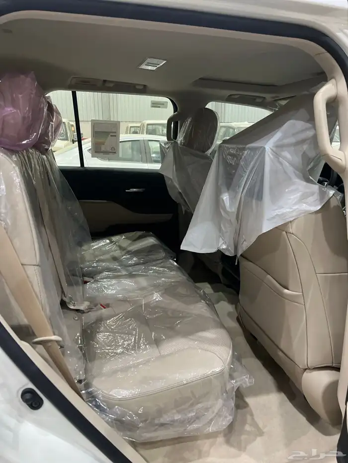 تويوتا لاندكروزر GXRL4 2025 10