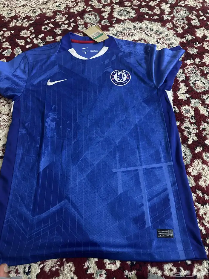 لبس نادي تشيلسي الجديد نظيف مو مستخدم 0