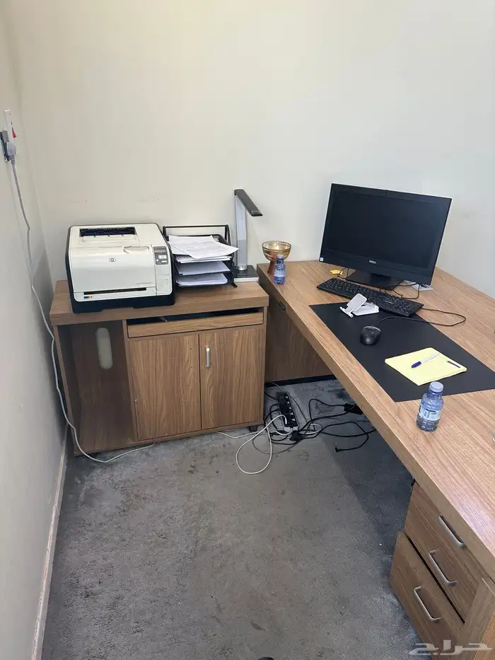 مكتب مكتبي 1