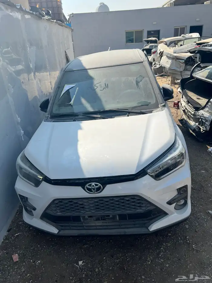 رايز2025 ابيض  مصدوم قطع غيار فقط 4