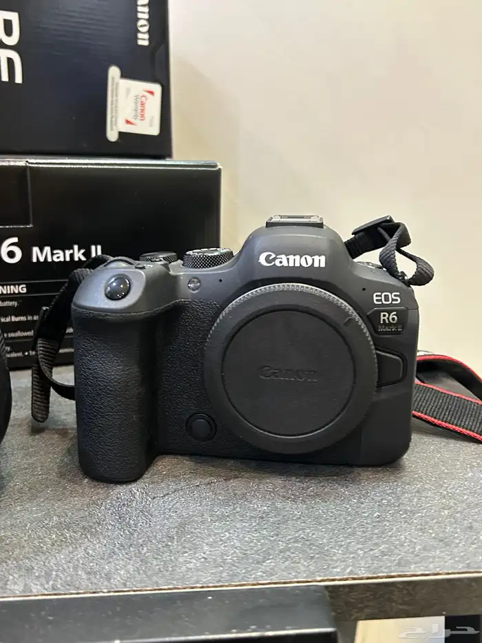 كاميرا كانون mark ll r6 مع جميع الملحقات وعدسة كانون 24-70 2