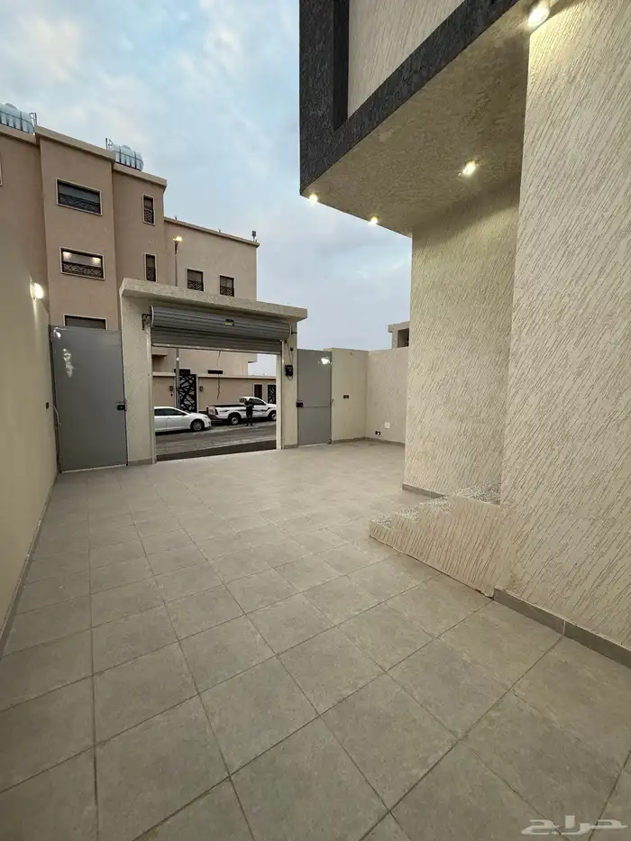 للبيع ارواف علويه وشقق ارضيه ببايكة سيارة ف شمال الخميس 2