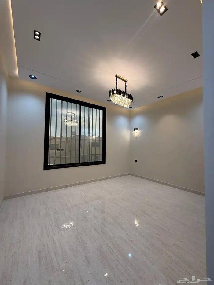 للبيع شقق علويه وارضيه بسعر صيدة بدرة الموسي ع برحه مسجد 49