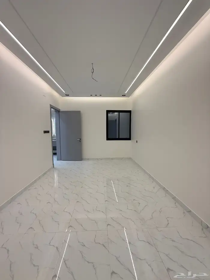 للبيع ارواف علويه وشقق ارضيه ببايكة سيارة ف شمال الخميس 26