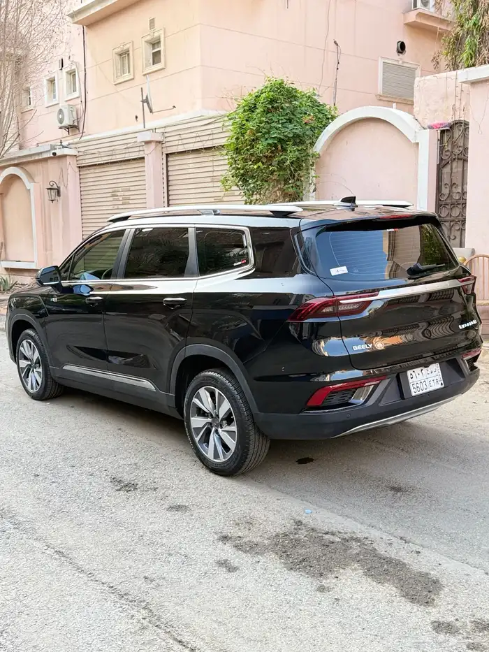 للبيع جيلي اوكافنحو 2023 فل 4