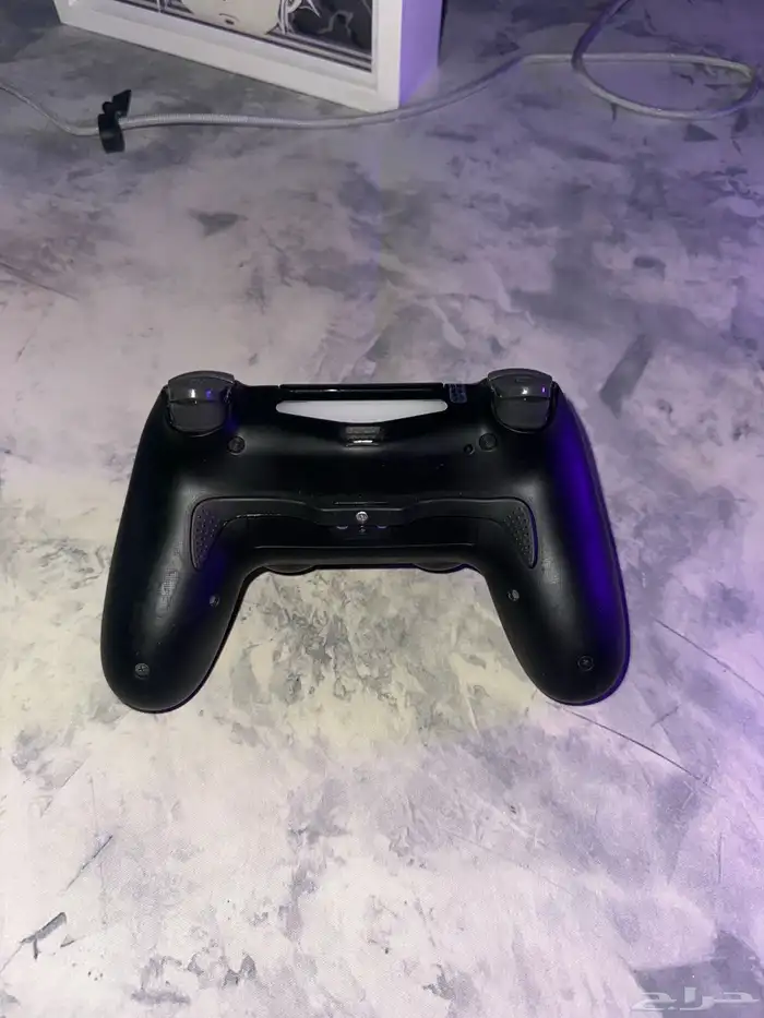 يد احترافية سوني 4 1