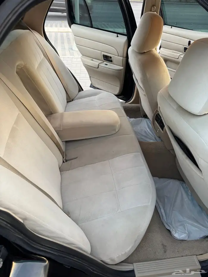 فورد كراون فكتوريا مالك ثاني 15