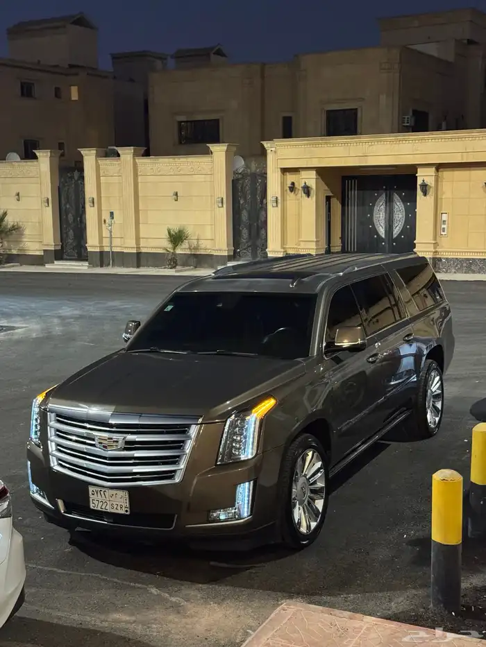 كاديلاك اسكاليد 2015 الدفعه الاخيرة 18