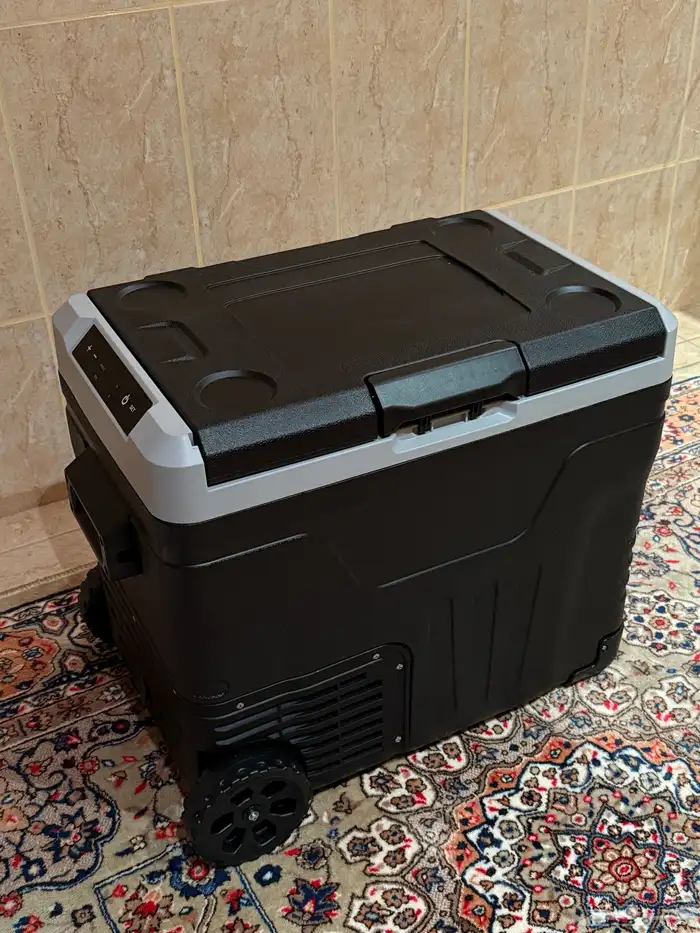 ثلاجة متنقله للسياره 0